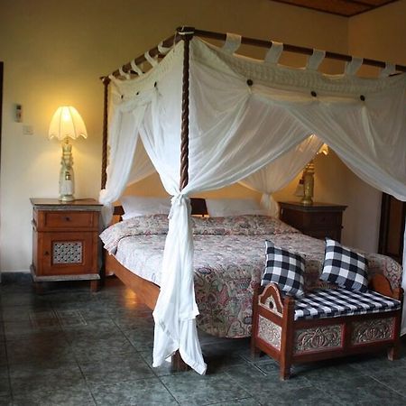 Rambutan Boutique Hotel Pabean Buleleng エクステリア 写真